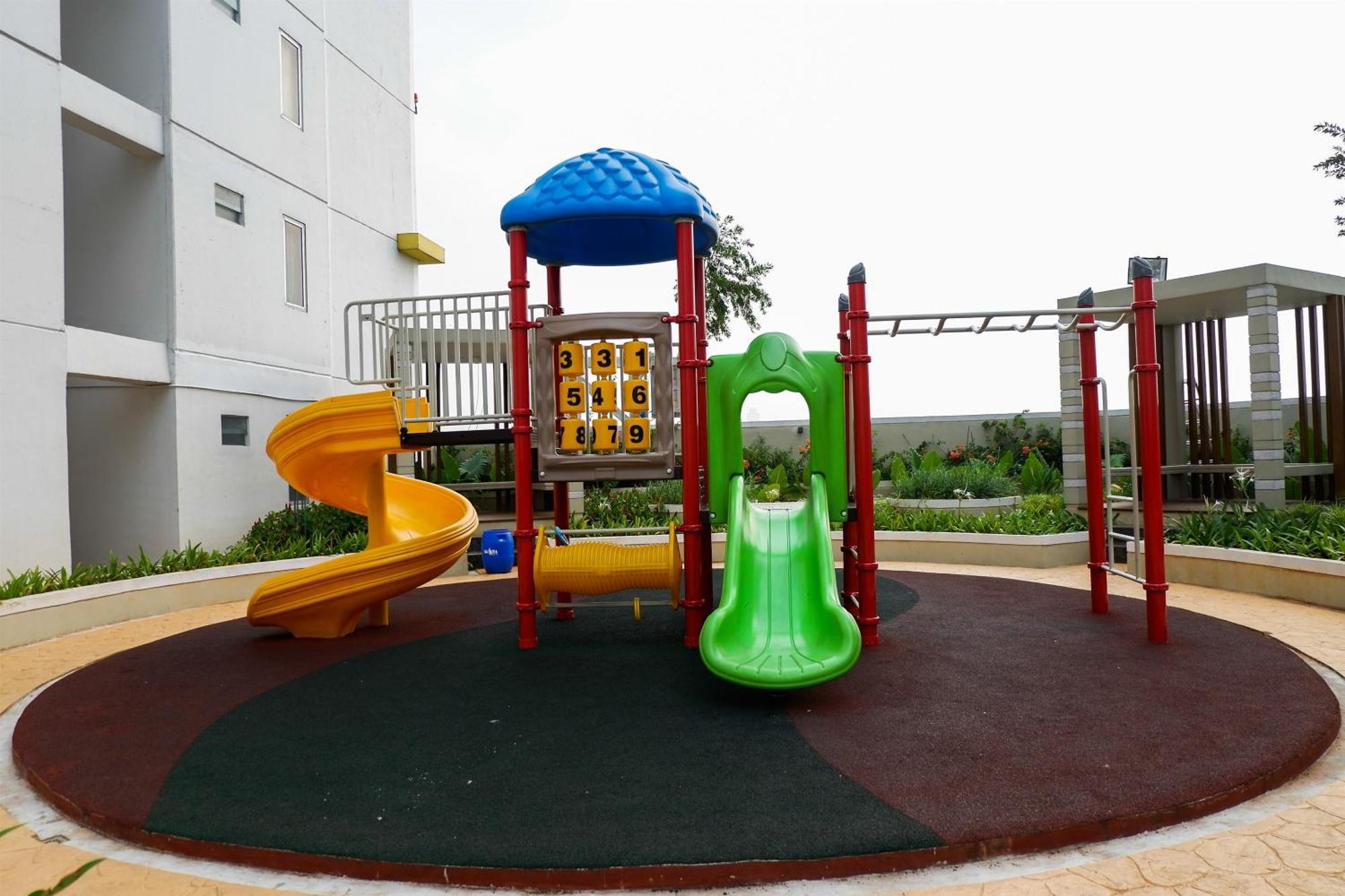 Apartment 2br Bassura With View By Travelio *